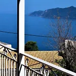 Kiki's Beautiful House On Famous Village 펜션