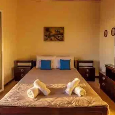 Kiki's Beautiful House On Famous Village 度假居 Pentátion